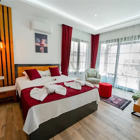 فيلة Oeluedeniz Villa كيمير