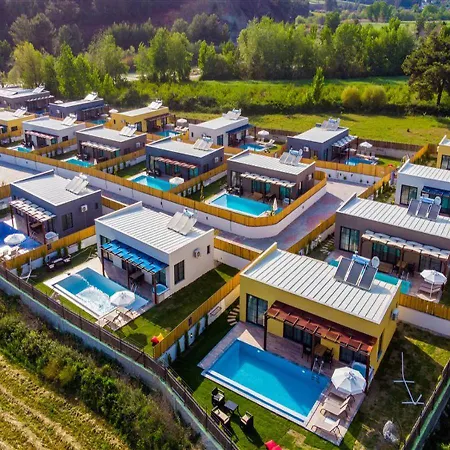 فيلة Oeluedeniz Villa