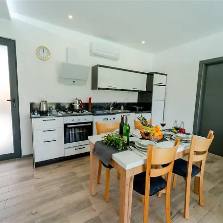 Oeluedeniz Villa فيلة كيمير
